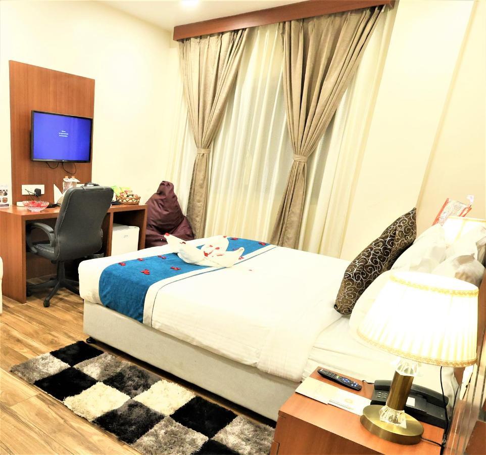 פאטנה Hotel Sidh Vedantha מראה חיצוני תמונה