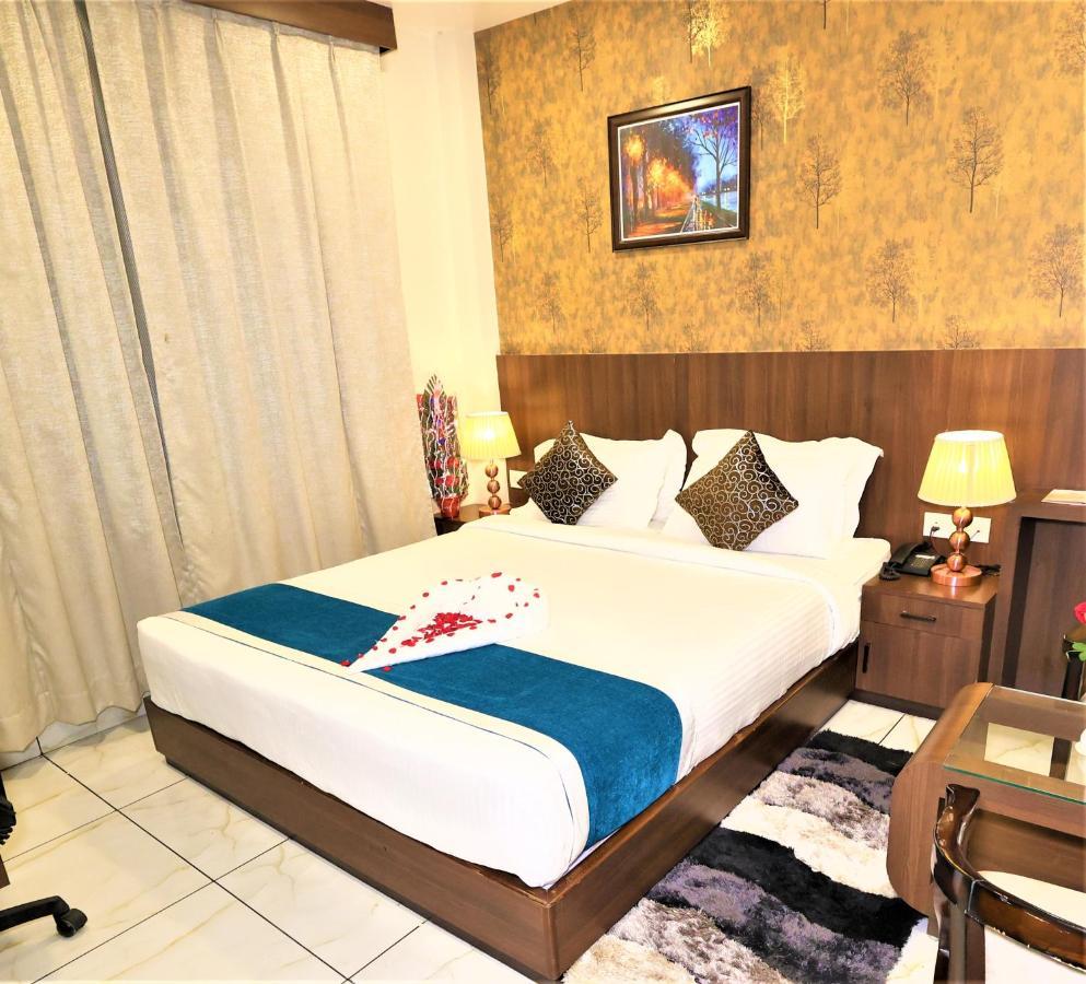 פאטנה Hotel Sidh Vedantha מראה חיצוני תמונה