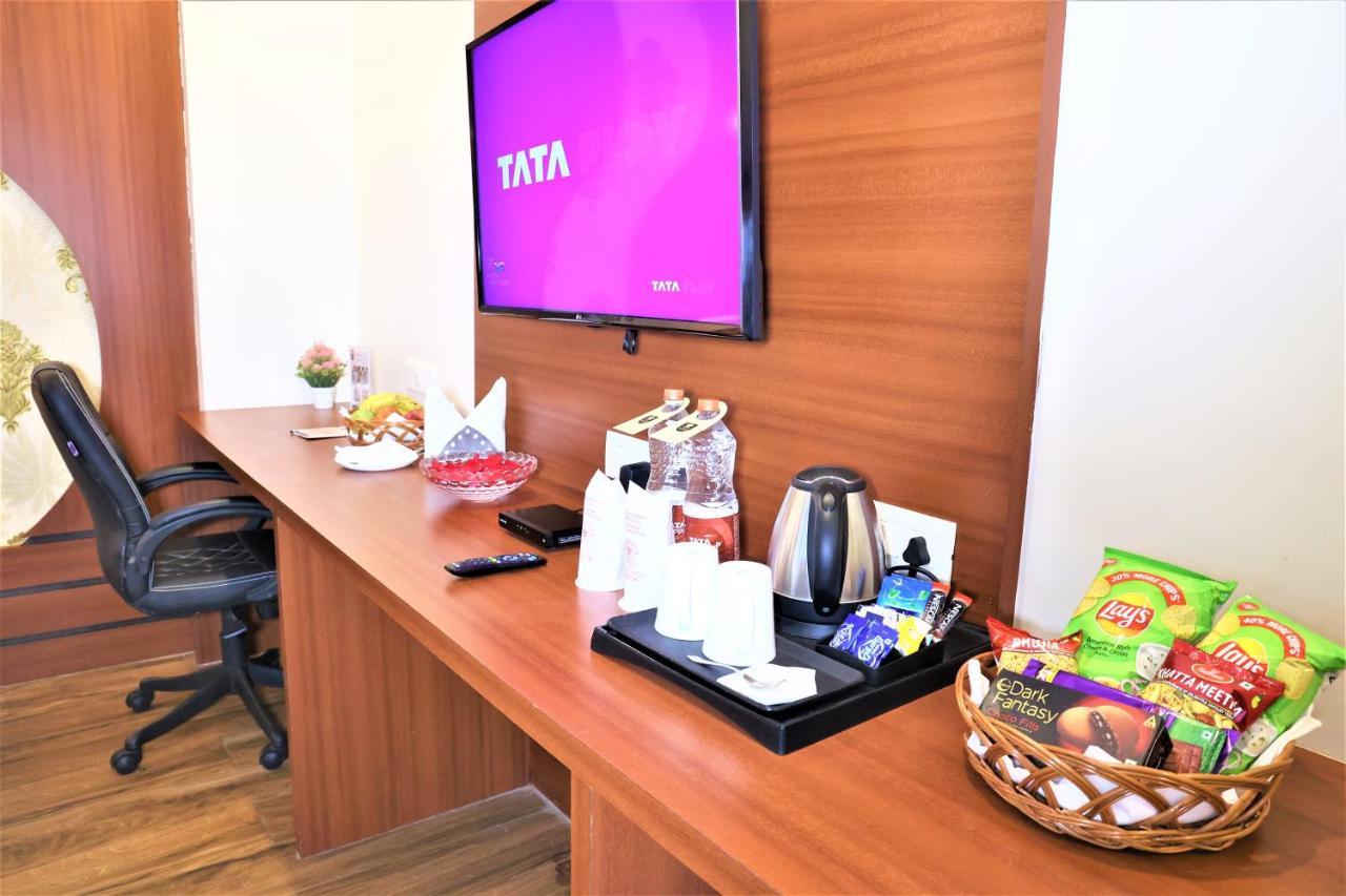 פאטנה Hotel Sidh Vedantha מראה חיצוני תמונה