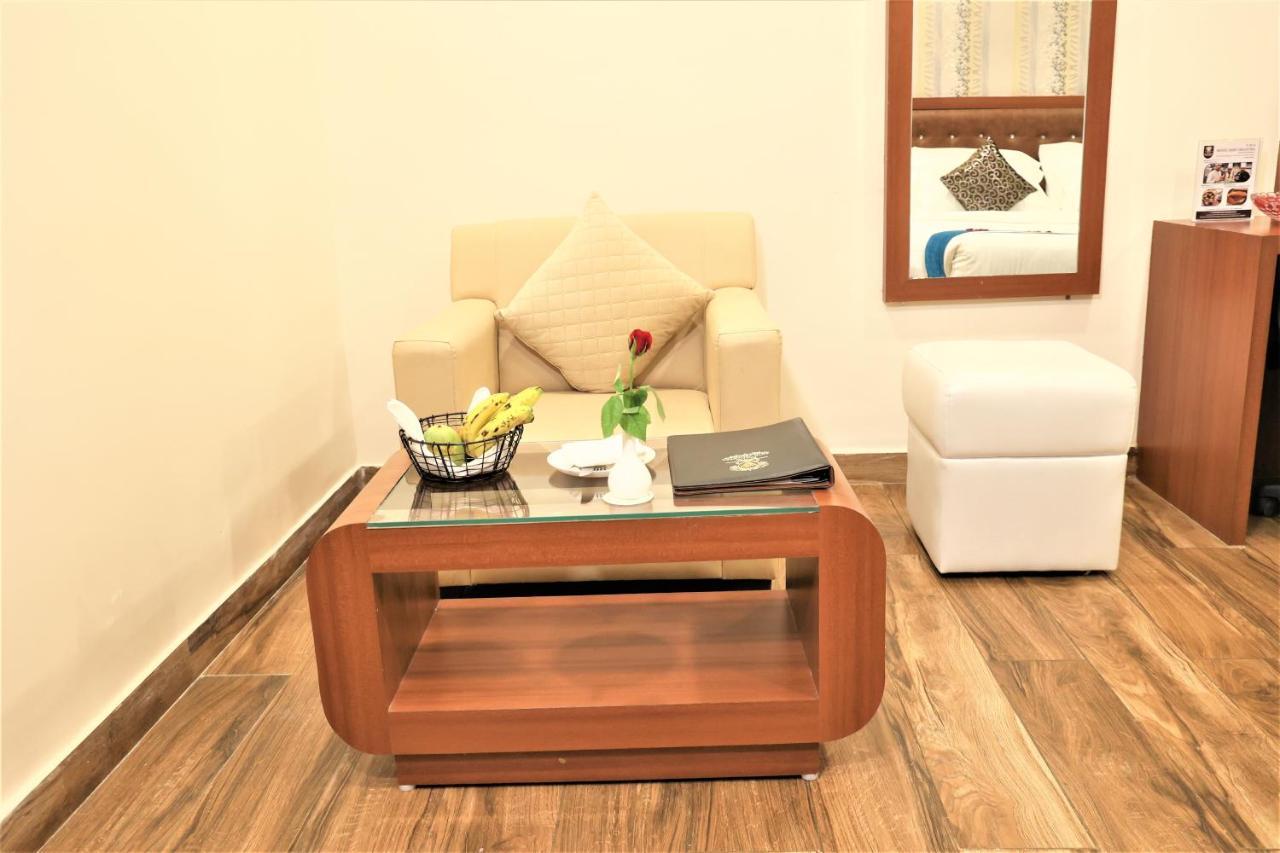 פאטנה Hotel Sidh Vedantha מראה חיצוני תמונה