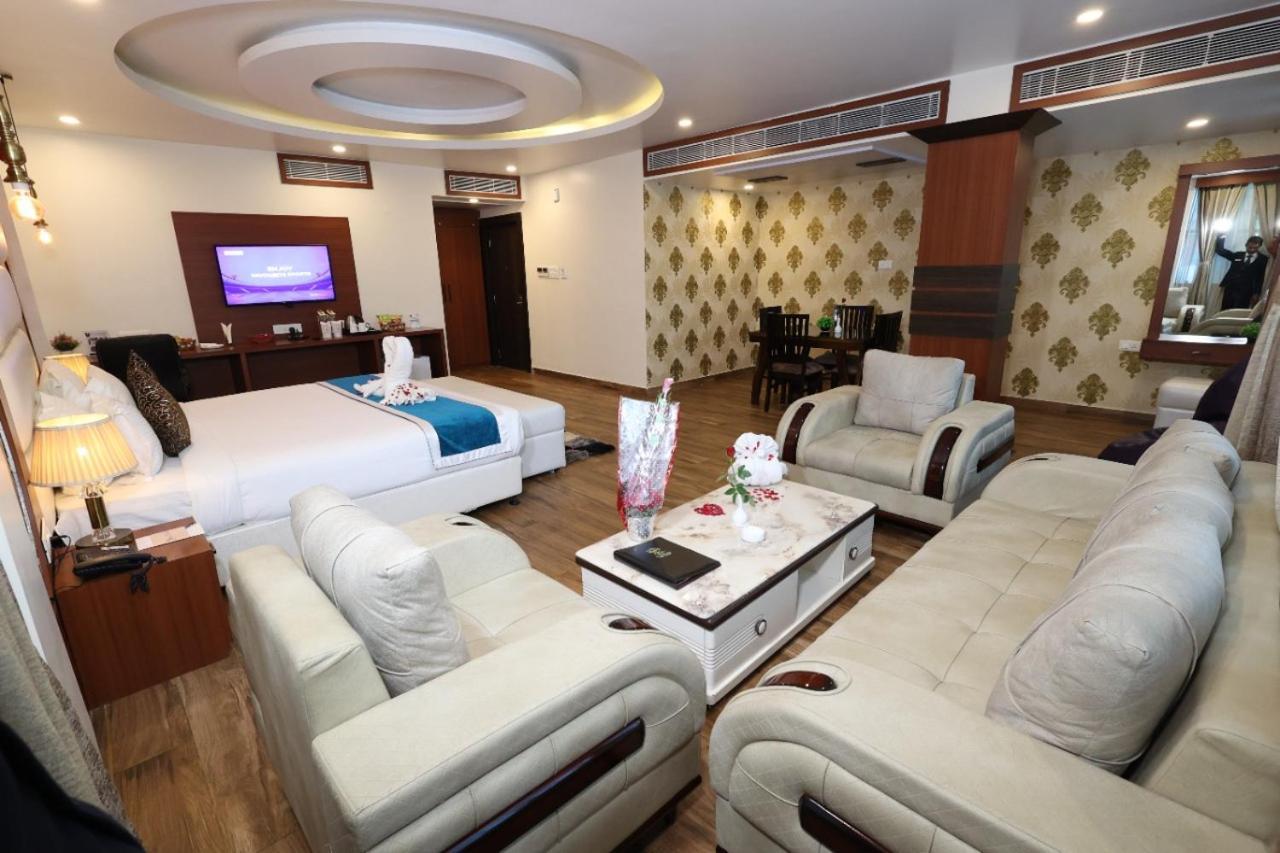 פאטנה Hotel Sidh Vedantha מראה חיצוני תמונה