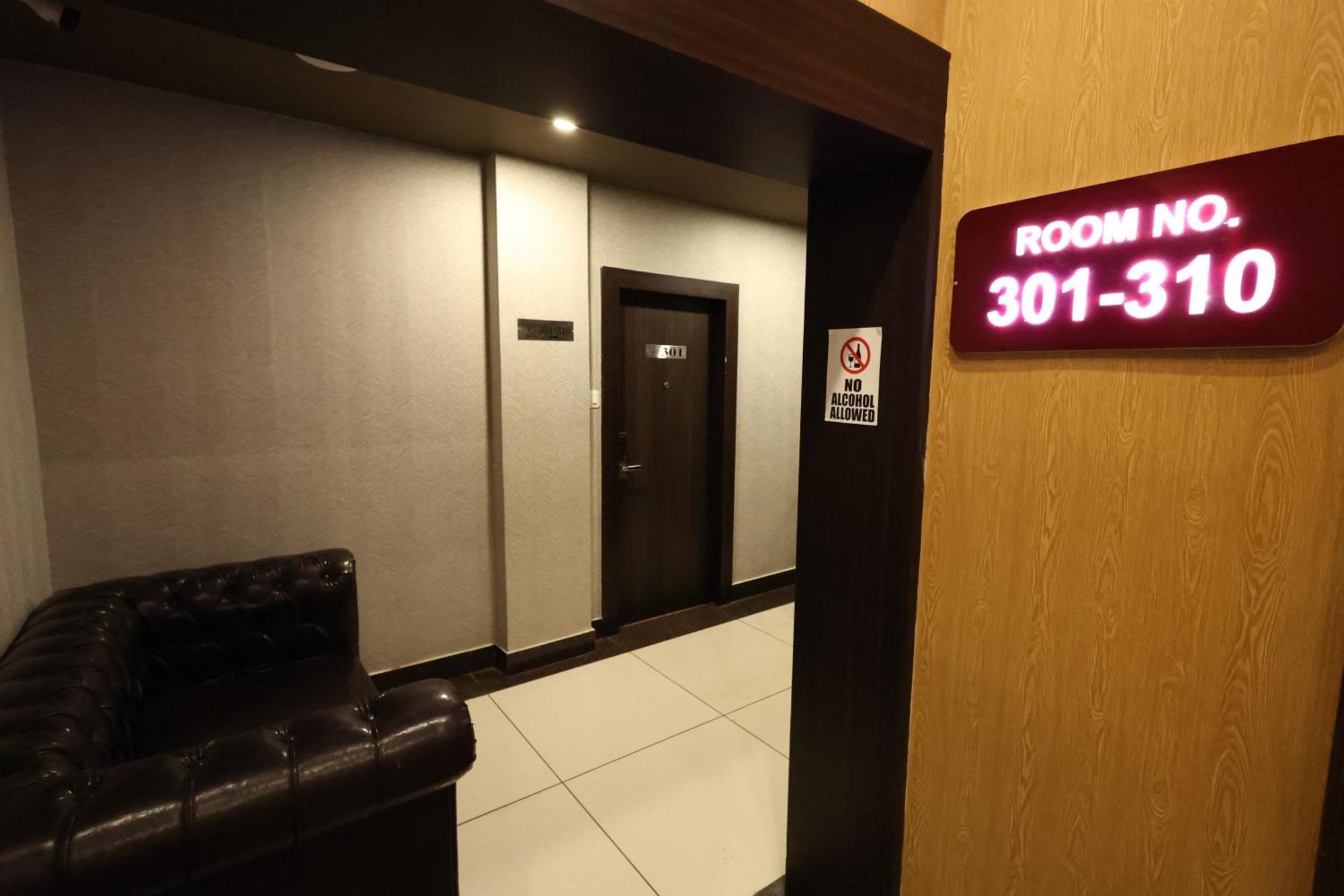 פאטנה Hotel Sidh Vedantha מראה חיצוני תמונה
